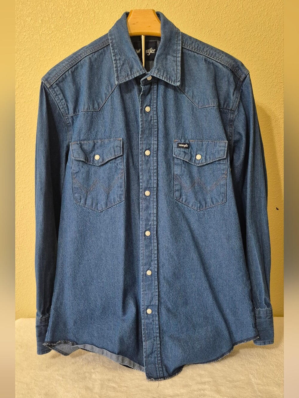 Mens Wrangler Dark Blue Denim Western Shirt with Snap Pockets